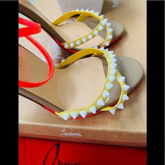 🍾🥂SOLD!🥳Christian Louboutin Spiked Sandals - Picture 11 of 14